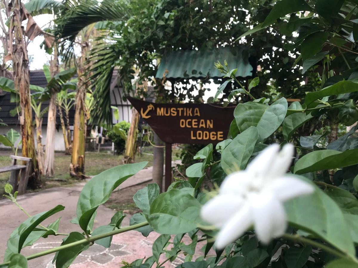 Mustika Ocean Lodge Gili Air Luaran gambar
