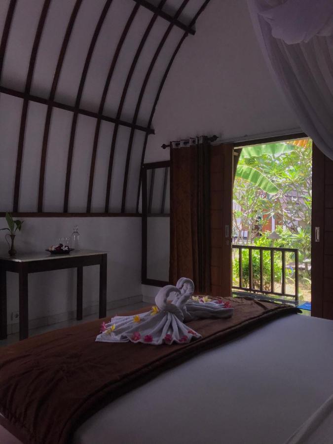 Mustika Ocean Lodge Gili Air Luaran gambar