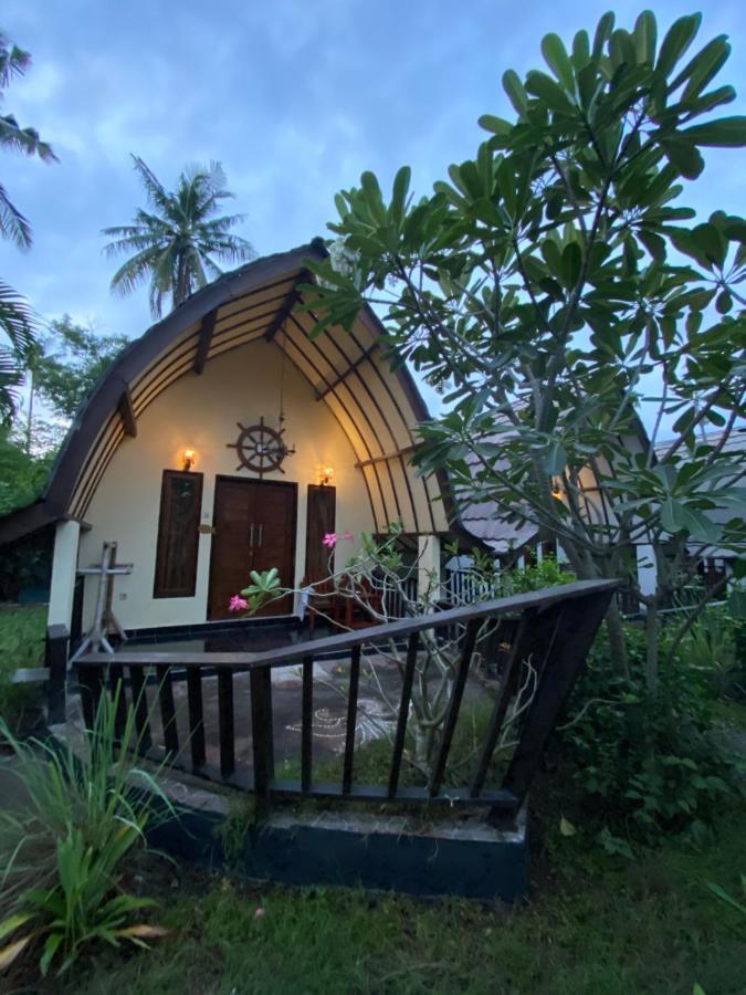 Mustika Ocean Lodge Gili Air Luaran gambar